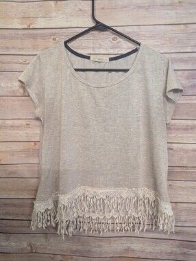 Rewind Top Size M Gray Lace Fringe Hem Short Sleeve Boho Shirt